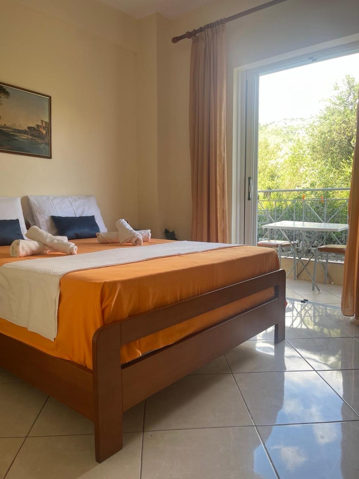 Villa Olivia Grove Himare Exterior photo